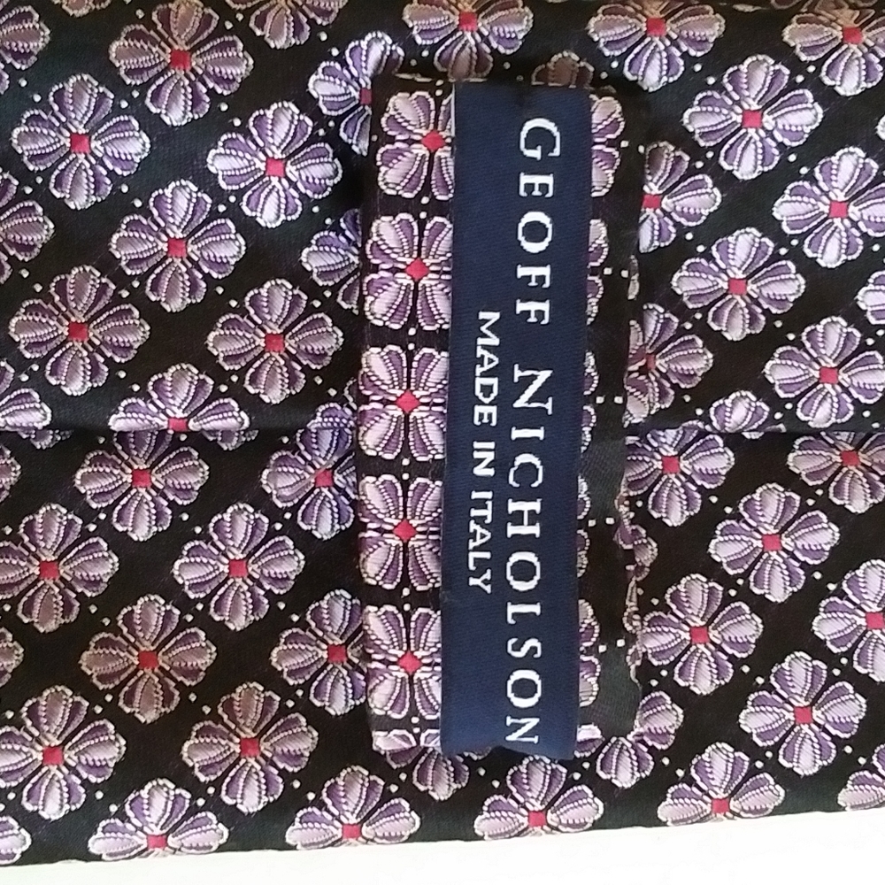 Geoff Nicholson Tie.